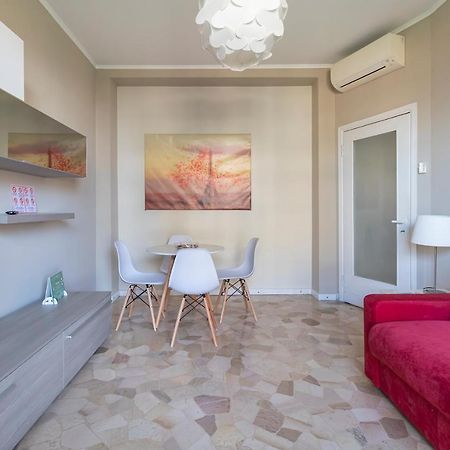 Altido Trendy Flat With Balcony, Easy Access To Milan Centre Apartment Exterior foto