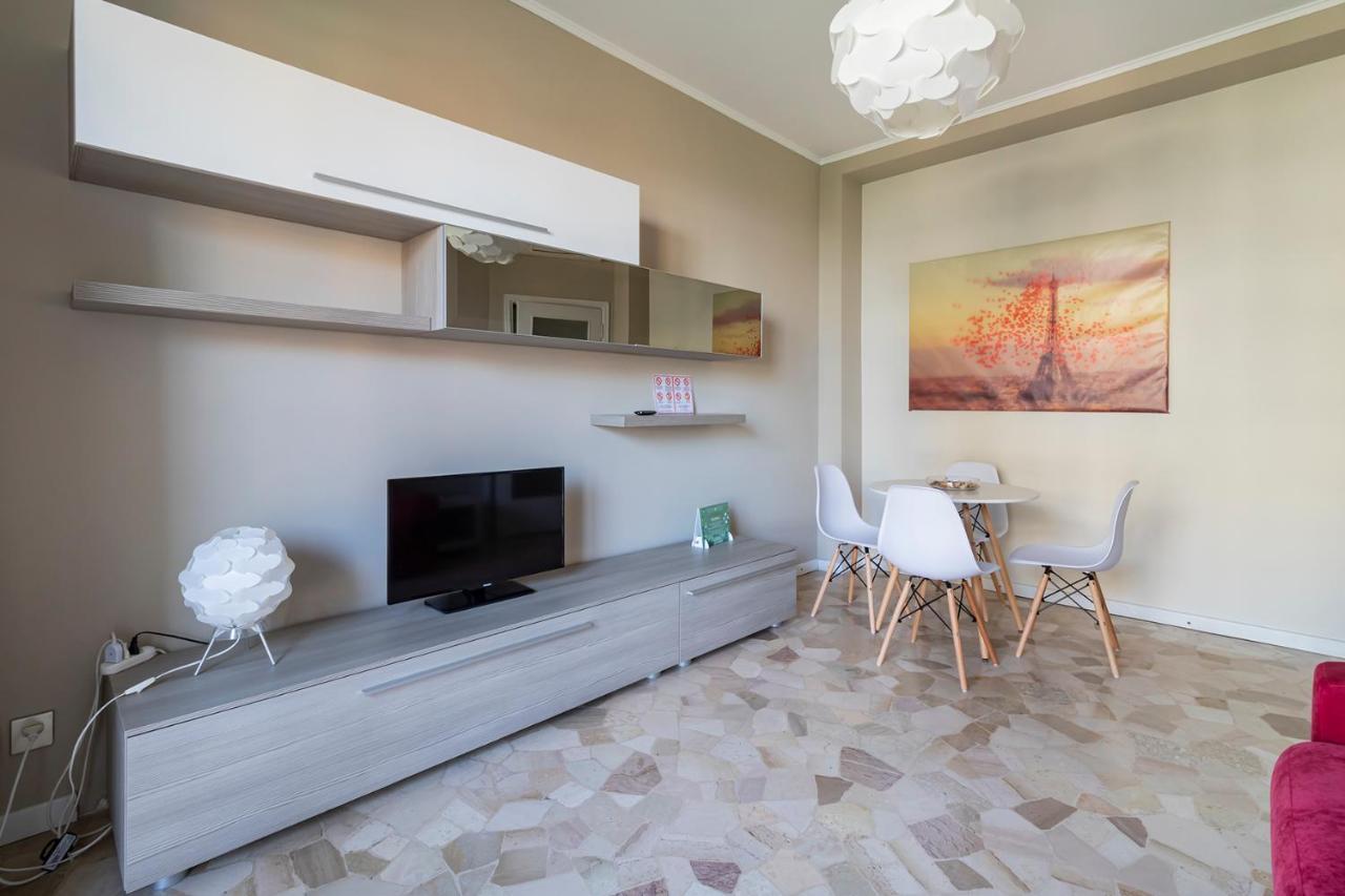 Altido Trendy Flat With Balcony, Easy Access To Milan Centre Apartment Exterior foto